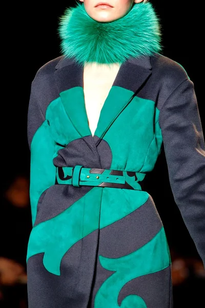 Look 35